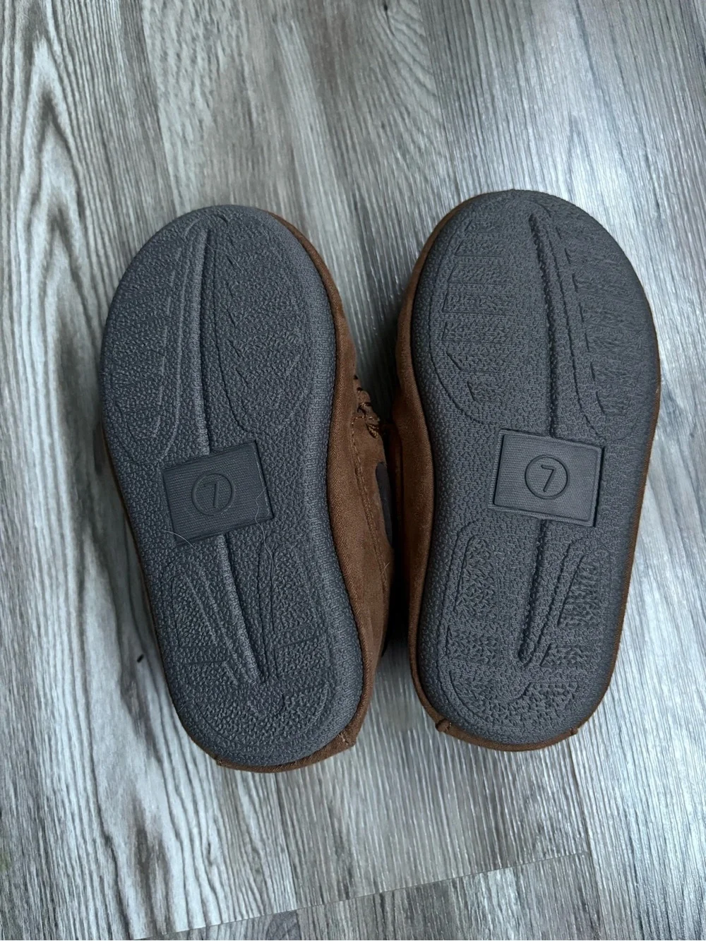 NWOT Cat & Jack toddler Brown Suede Moccasin Slippers